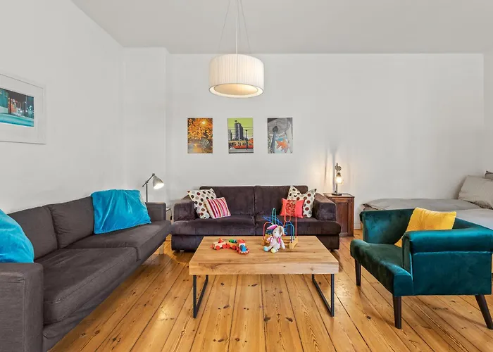 Wilhelmshavener 3Br In Downdown Moabit