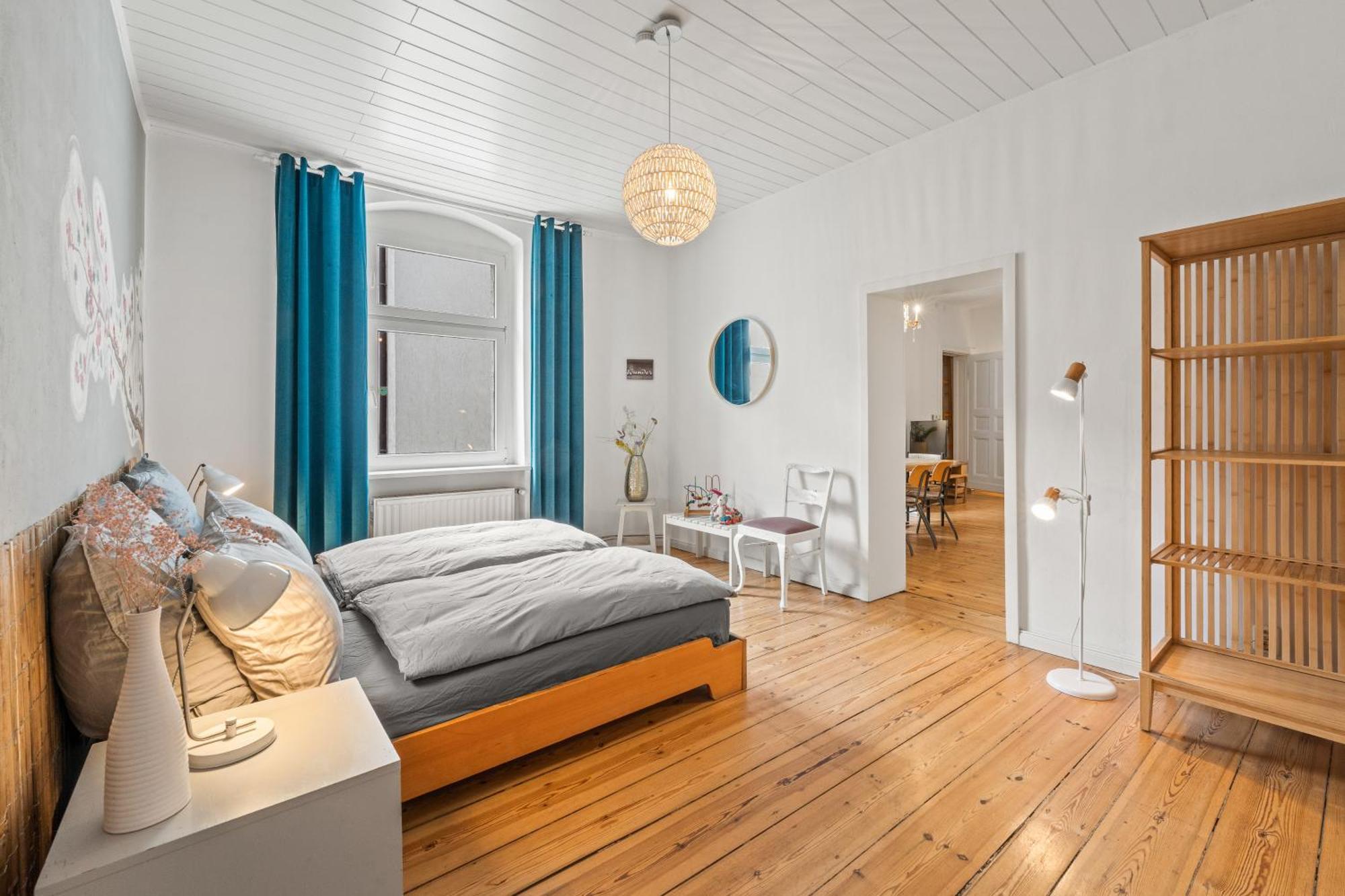 Wilhelmshavener 3br In Downdown Moabit Apartment